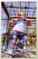 Kletternetz aus Ø 16 mm Herkulestau, # 350 mm Maschenweite mit Kugelknoten